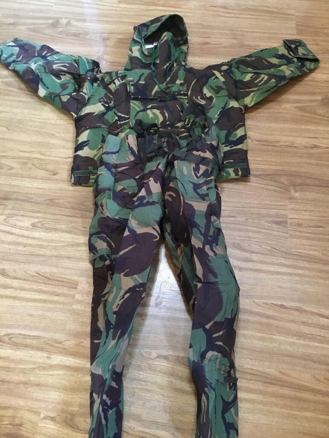 British Army Nbc Suit Size Medium Brand New Scealed