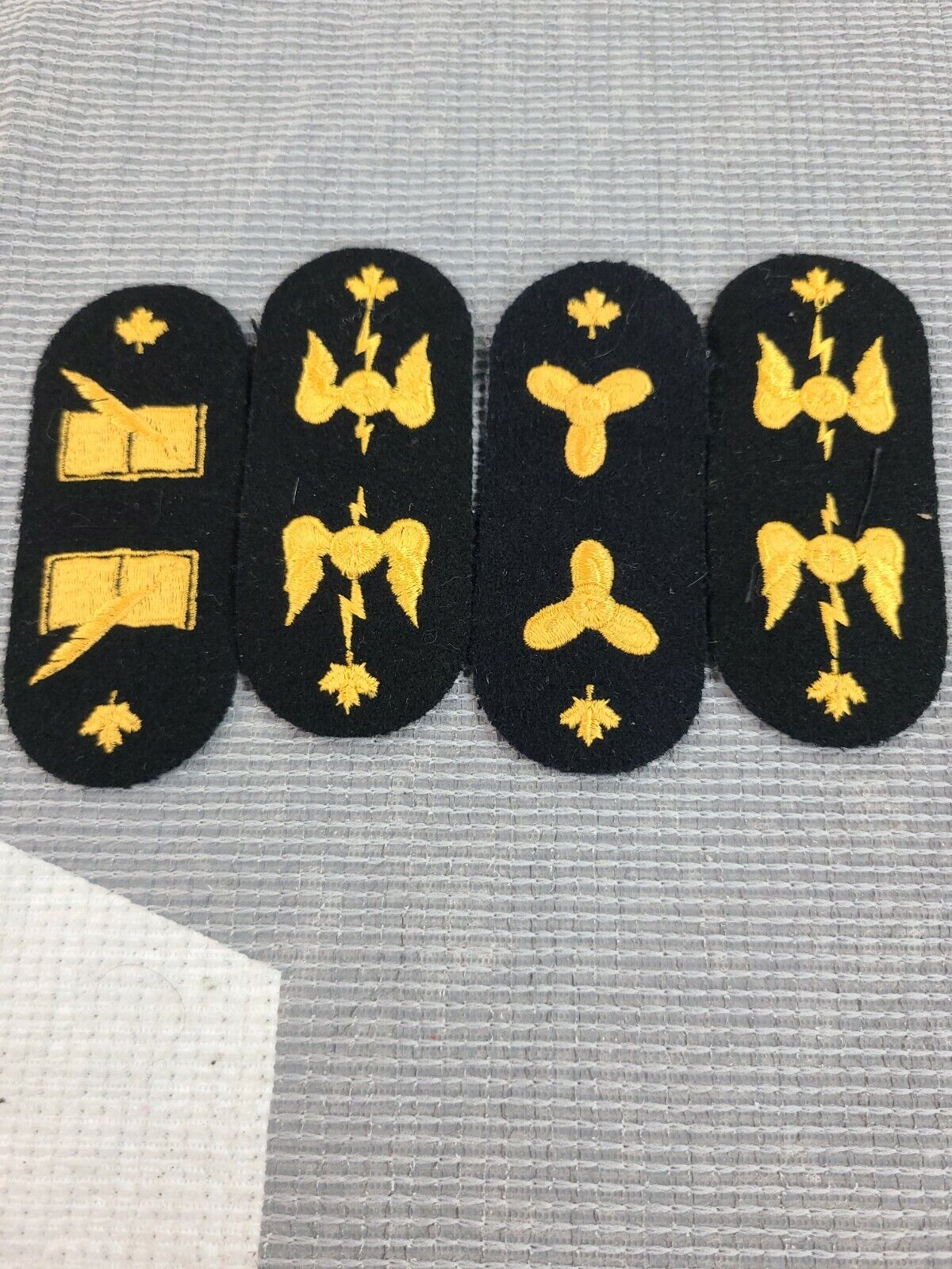 Canadian Army Patch Lot