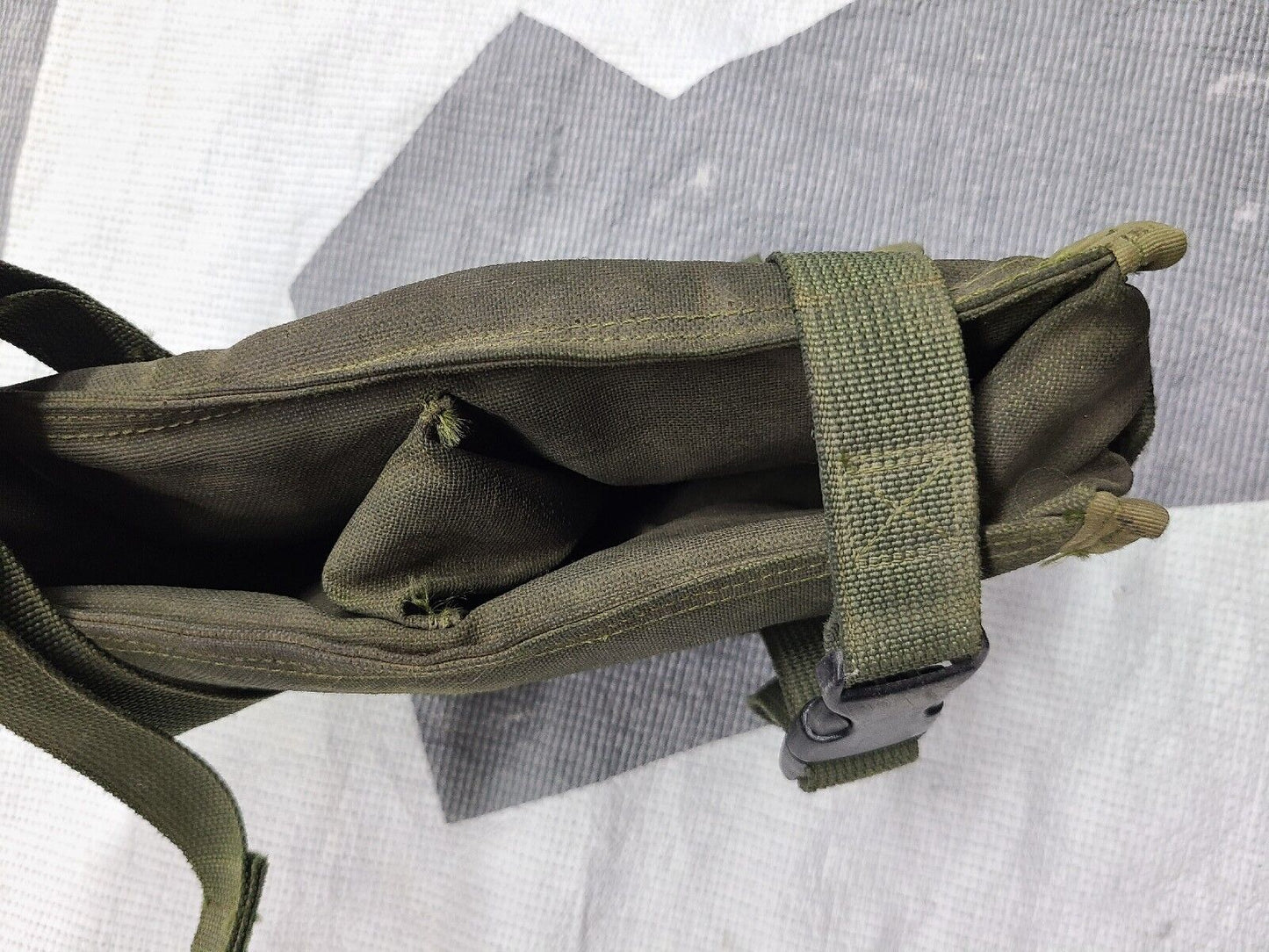 Canadian Army Baterry Pouch p82