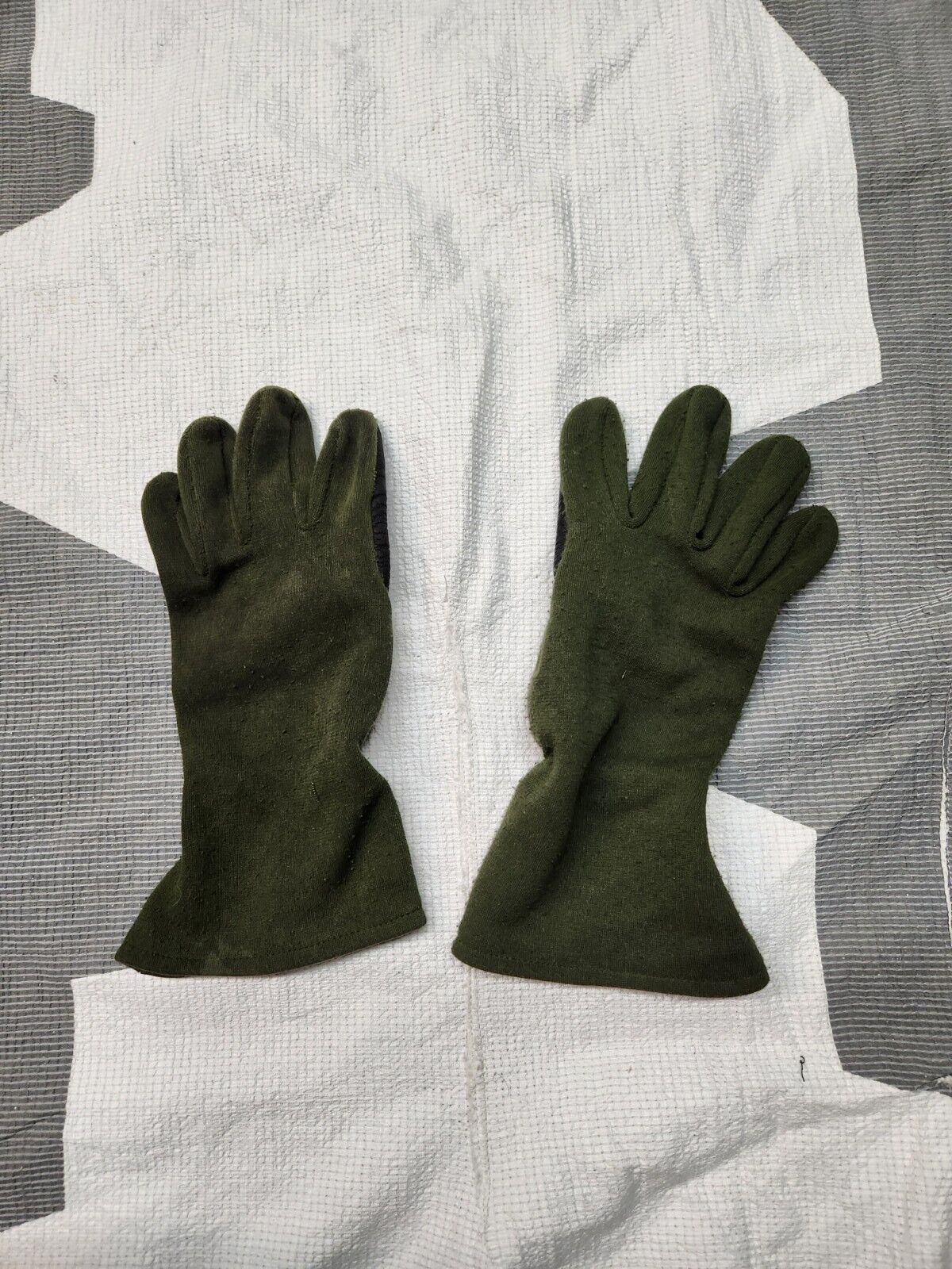 Canadian Army cvc Gloves small