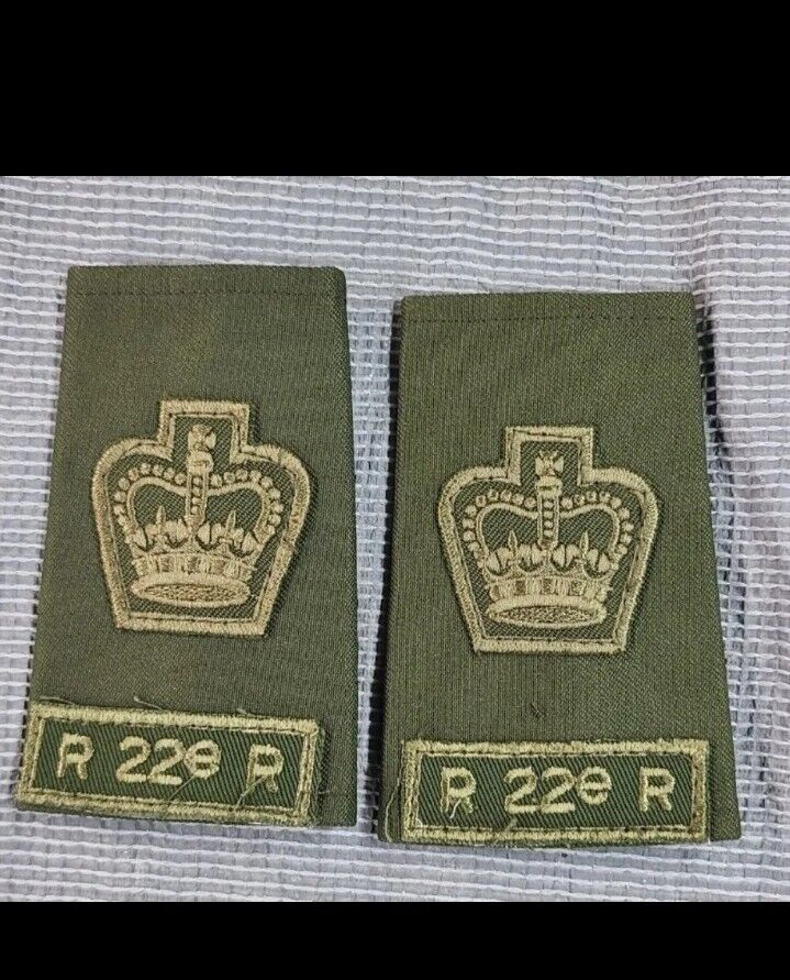 Canadian Army Patch Lot